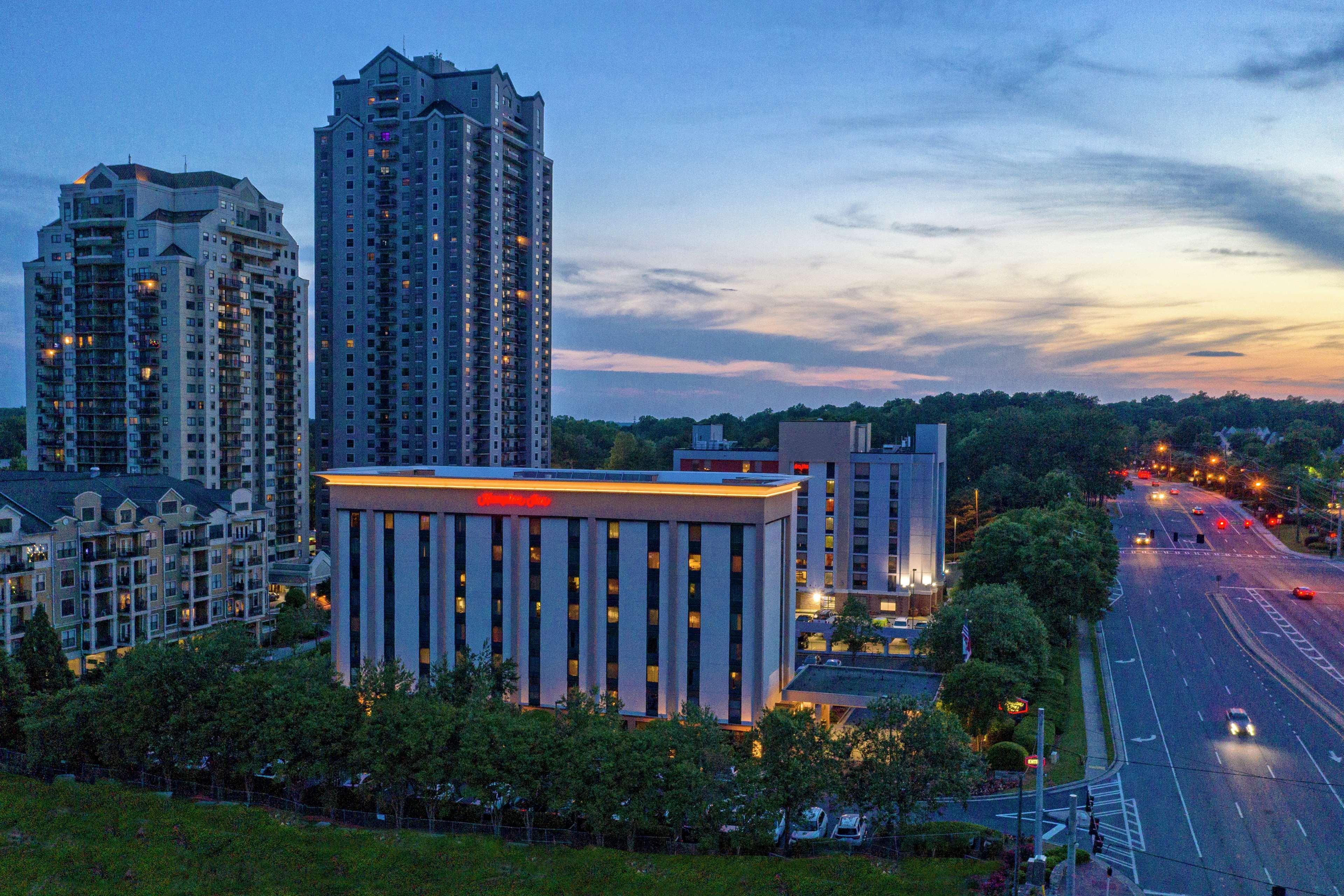 Hampton Inn Atlanta Perimeter Center Санди-Спрингс Экстерьер фото