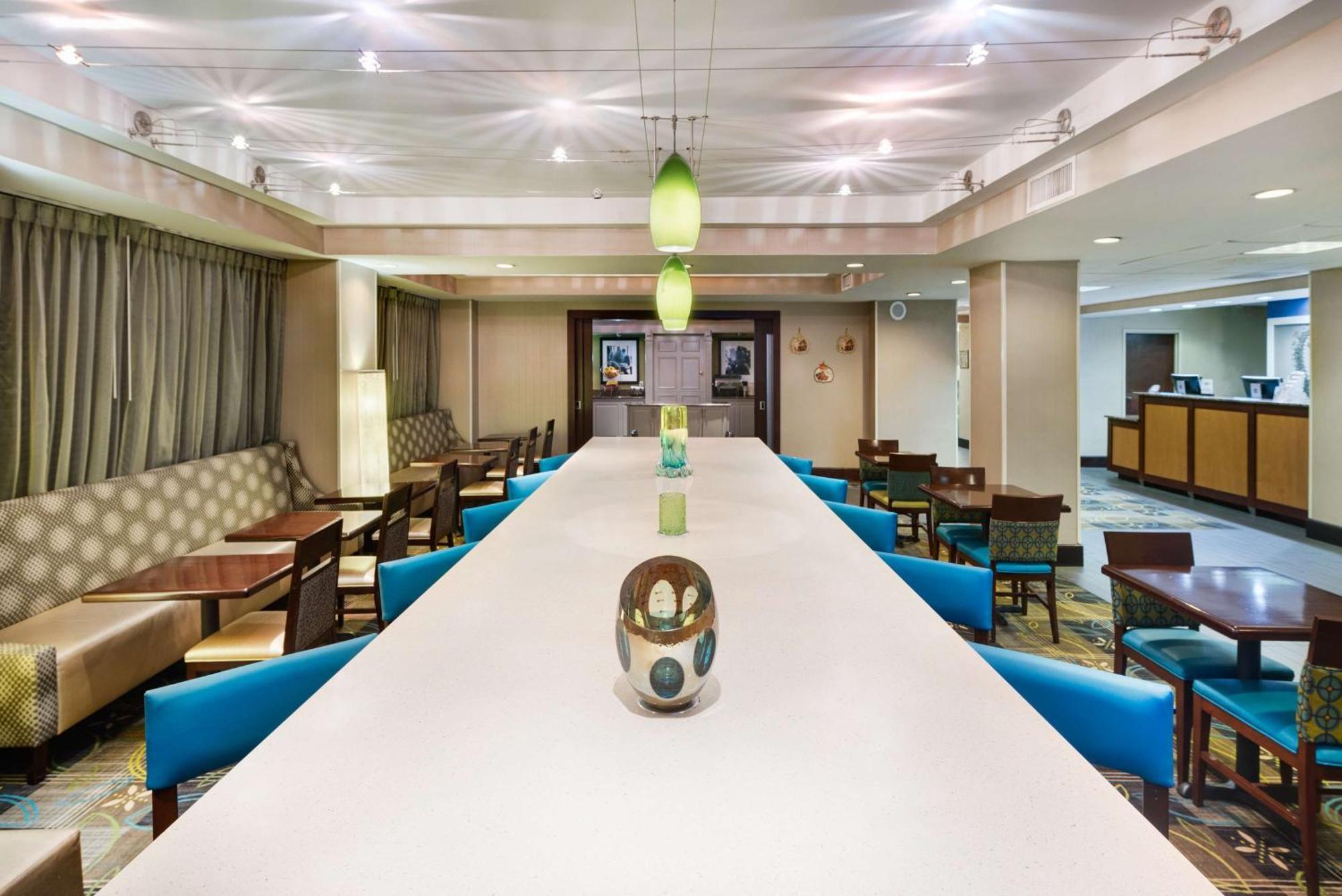 Hampton Inn Atlanta Perimeter Center Санди-Спрингс Экстерьер фото